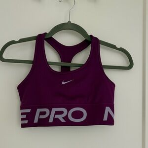 Nike Pro Swoosh Girls’ Sports Bra Size Large/Women’s XS